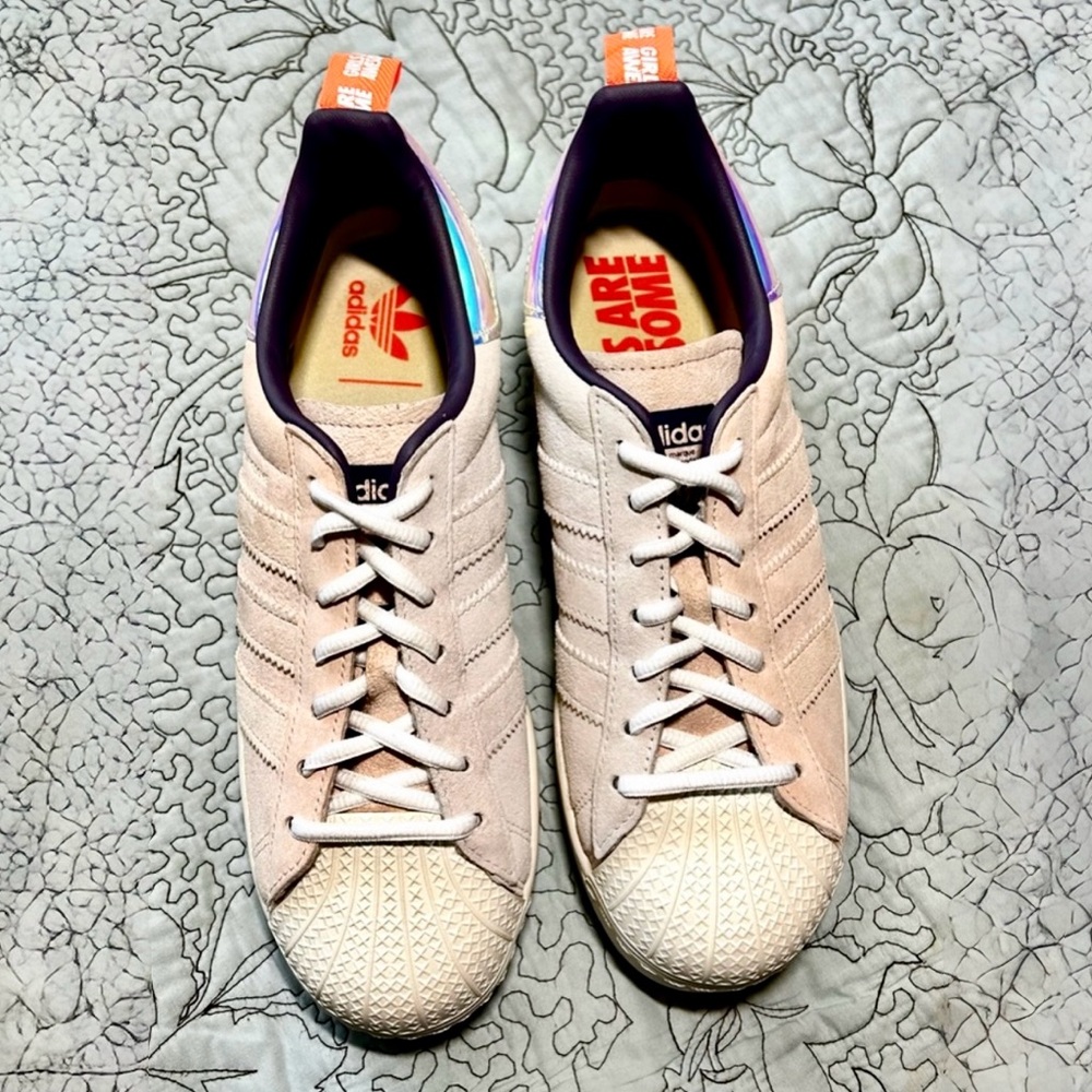 Adidas x Girls Are Awesome Superstar Plateau Women's size 8.5 FW8084 2020💛